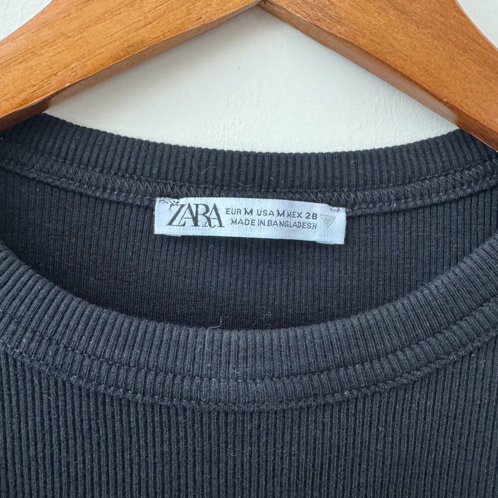Zara Women’s Black Ribbed Fitted Crop Tee Medium - Picture 3 of 3